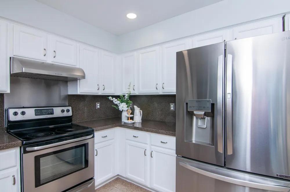 7162 Fox Woods Drive Canton, MI 48187