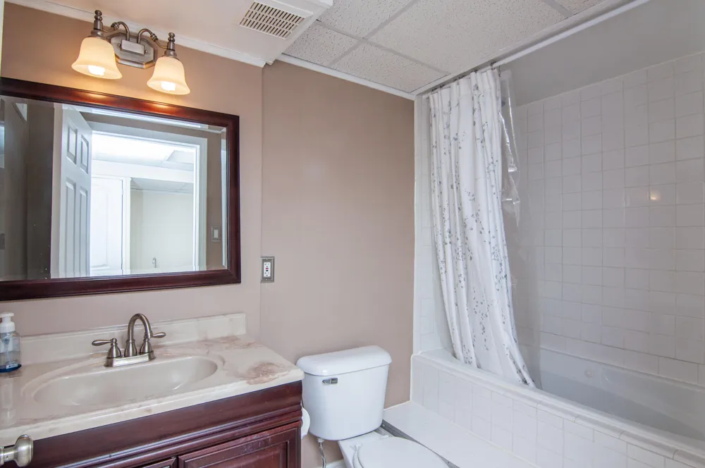 7162 Fox Woods Drive Canton, MI 48187