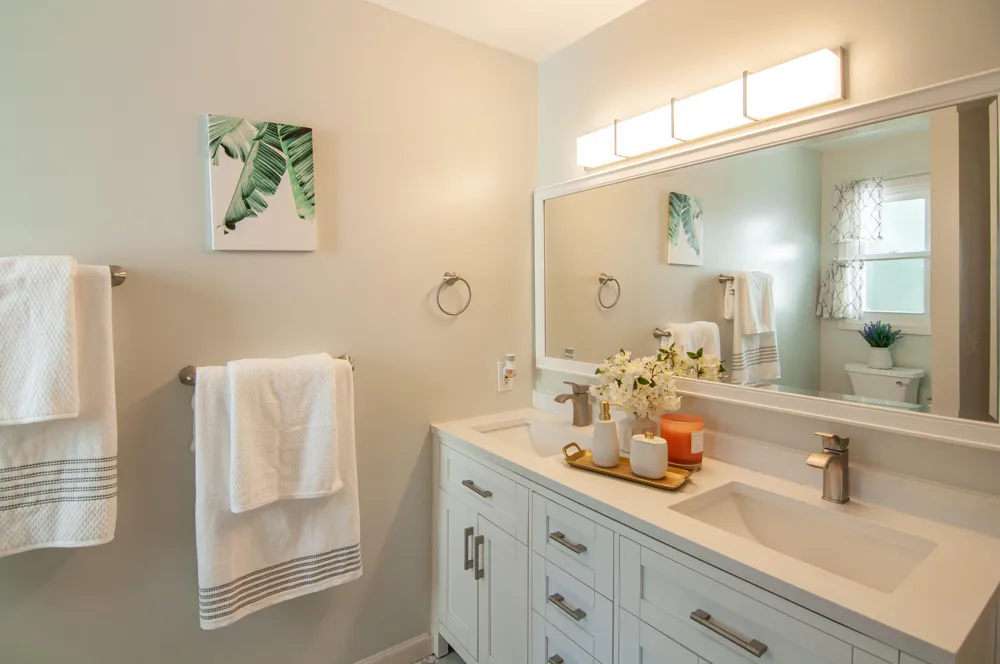 7162 Fox Woods Drive Canton, MI 48187