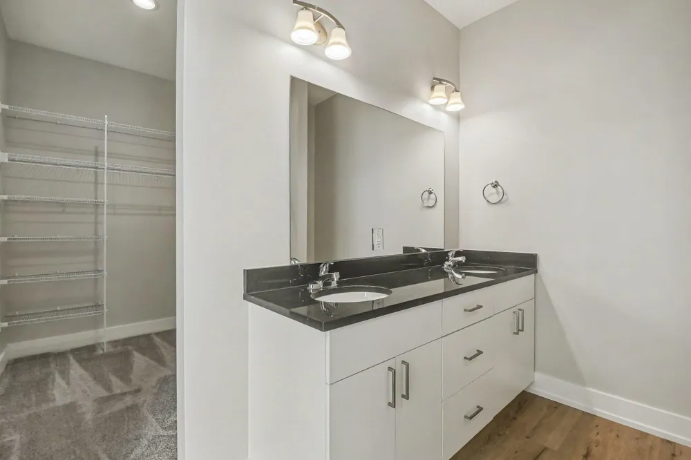 6011 Port View Drive SE Grand Rapids, MI 49512