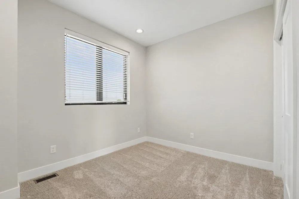 6011 Port View Drive SE Grand Rapids, MI 49512