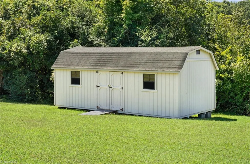 329 Henderson Drive Clemmons, NC 27012