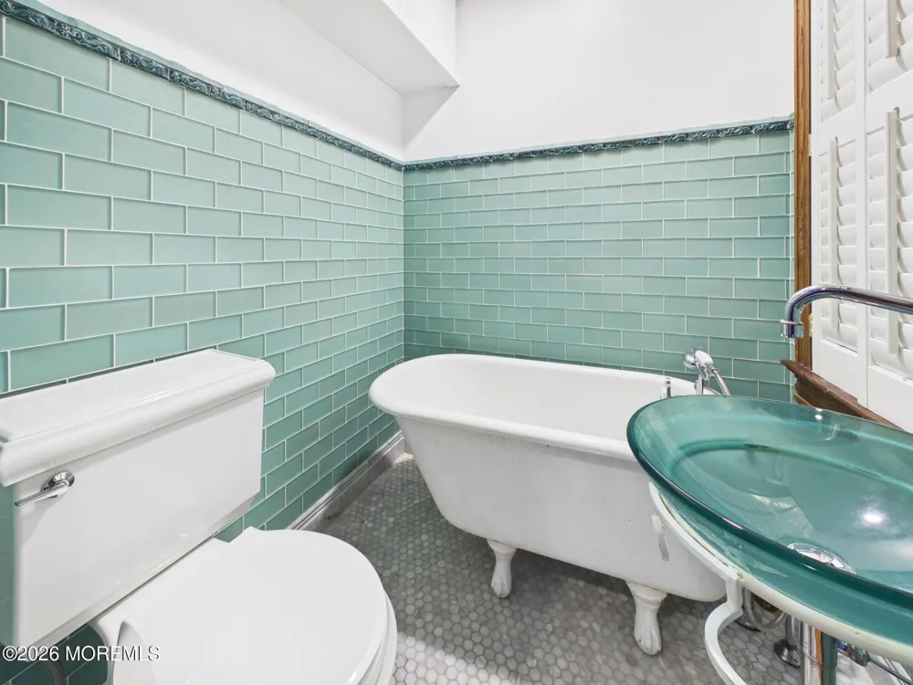 912 Embury Avenue Ocean Grove, NJ 07756