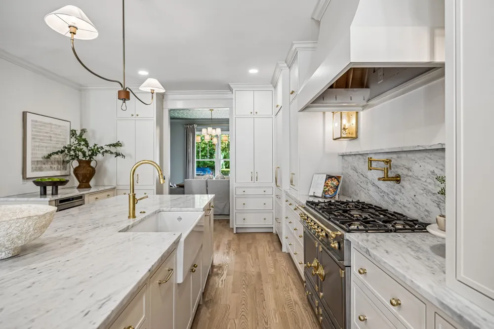1320 Sweetbriar Ave Nashville, TN 37212