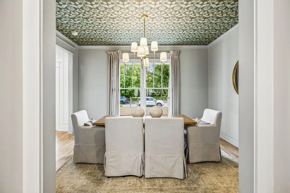 1320 Sweetbriar Ave Nashville, TN 37212