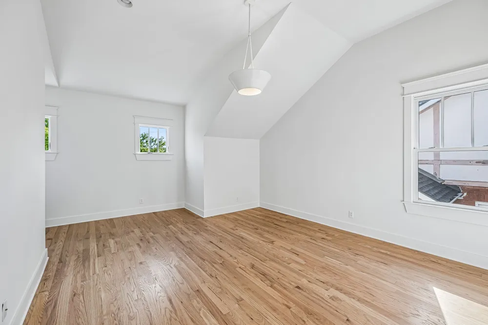 1320 Sweetbriar Ave Nashville, TN 37212