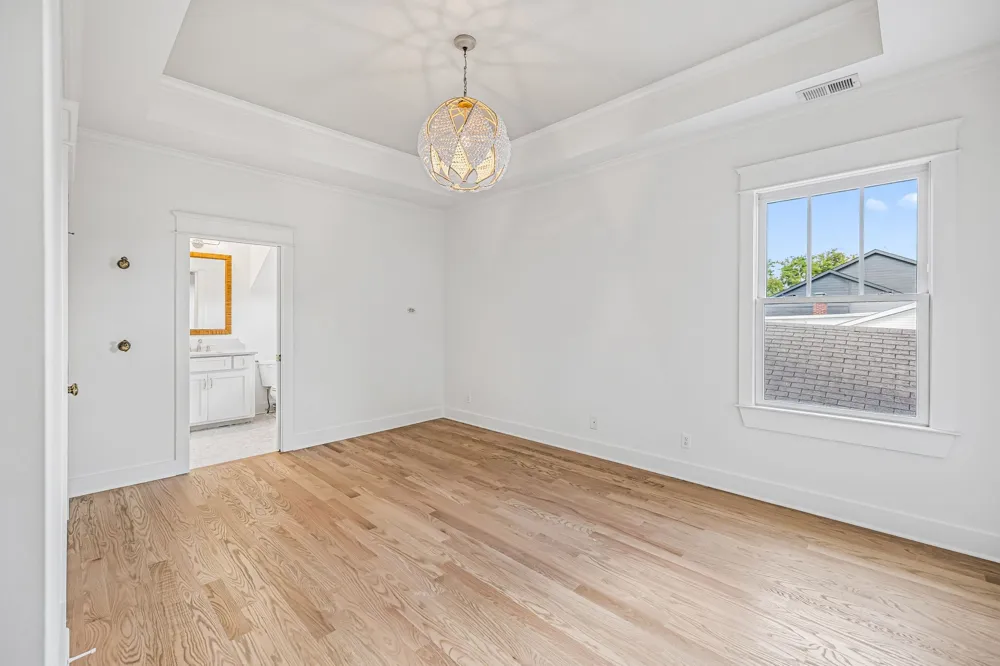 1320 Sweetbriar Ave Nashville, TN 37212