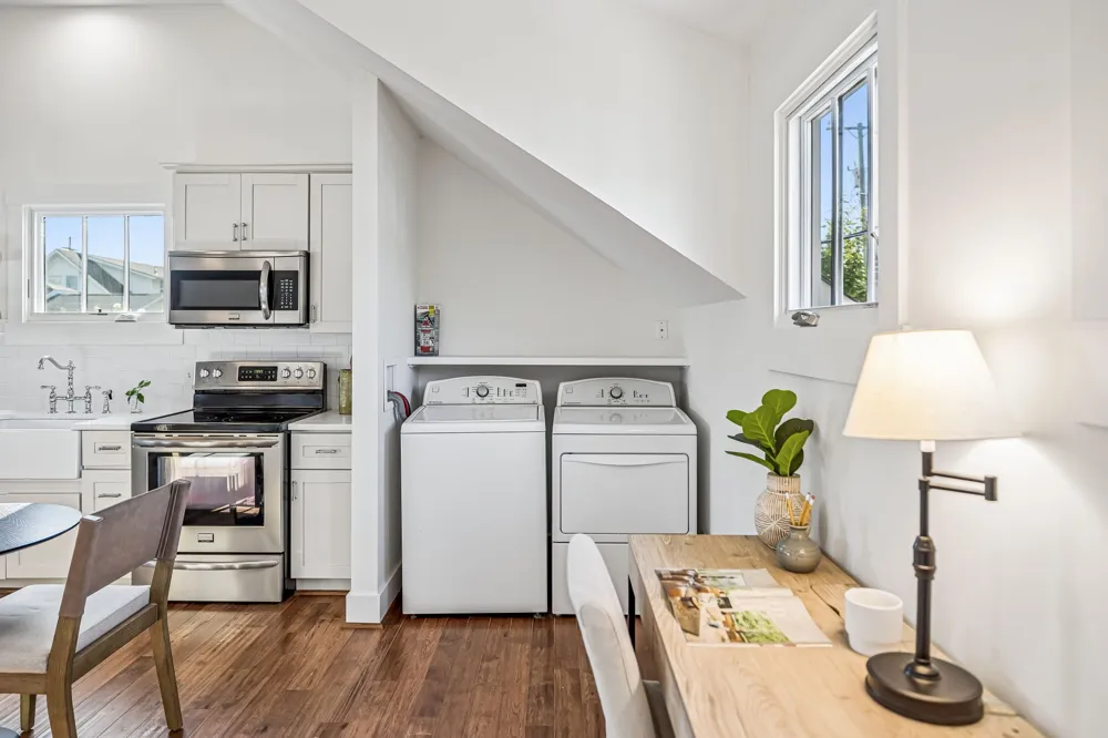 1320 Sweetbriar Ave Nashville, TN 37212