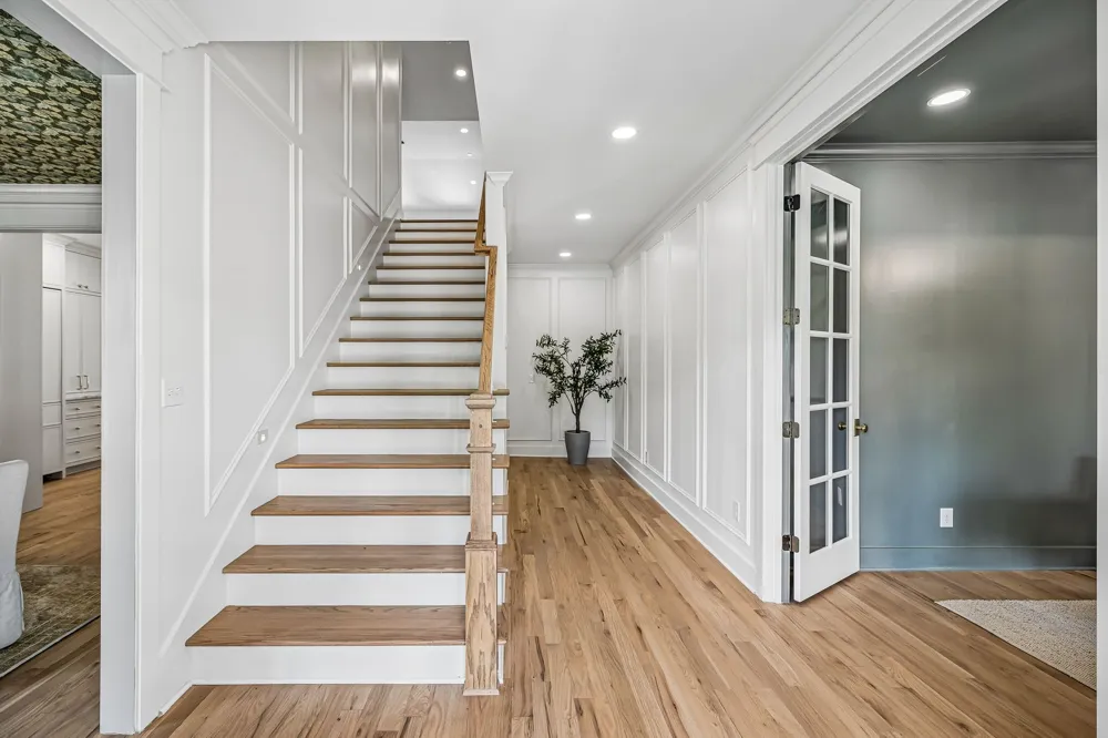 1320 Sweetbriar Ave Nashville, TN 37212