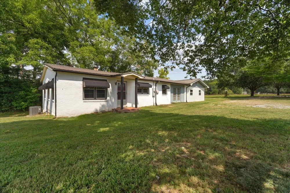 4386 Highway 337 LaFayette, GA 30728