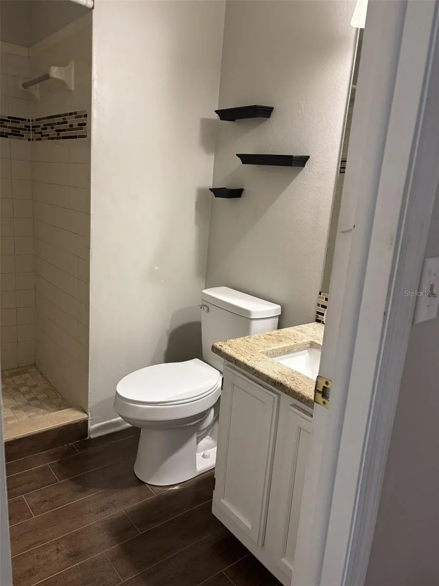 8525 J R MANOR DRIVE Tampa, FL 33634
