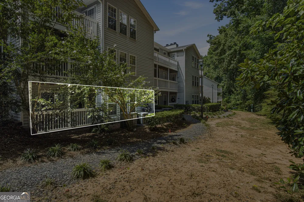 2052 Brian Way Decatur, GA 30033