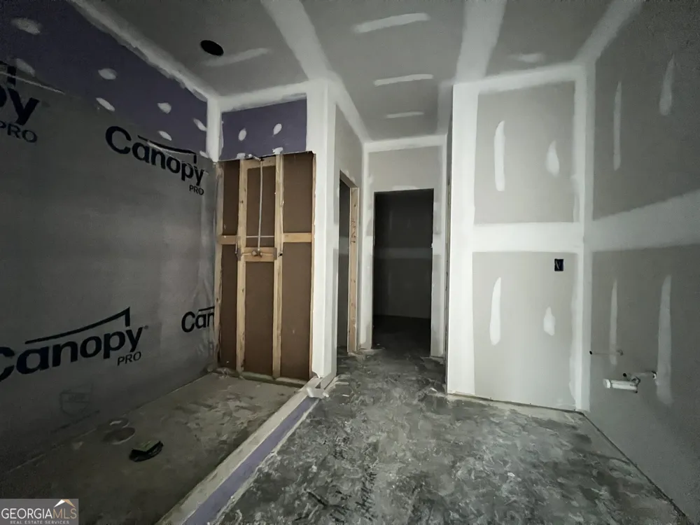 5659 Evelyn LN Flowery Branch, GA 30542