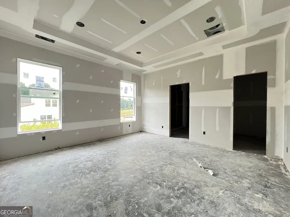 5659 Evelyn LN Flowery Branch, GA 30542