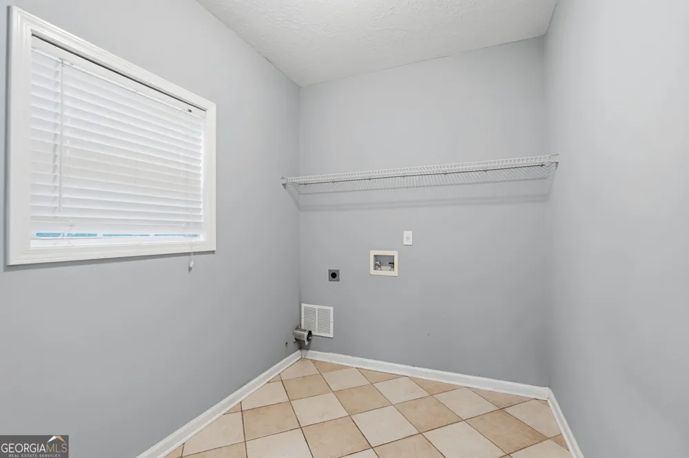 1433 Cotton TRL Conyers, GA 30094