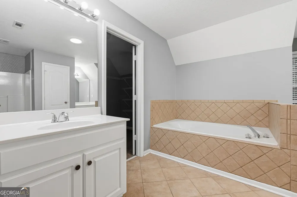1433 Cotton TRL Conyers, GA 30094