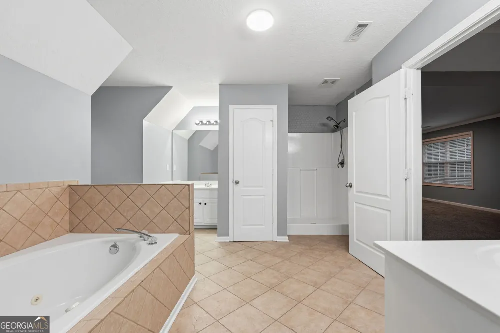 1433 Cotton TRL Conyers, GA 30094