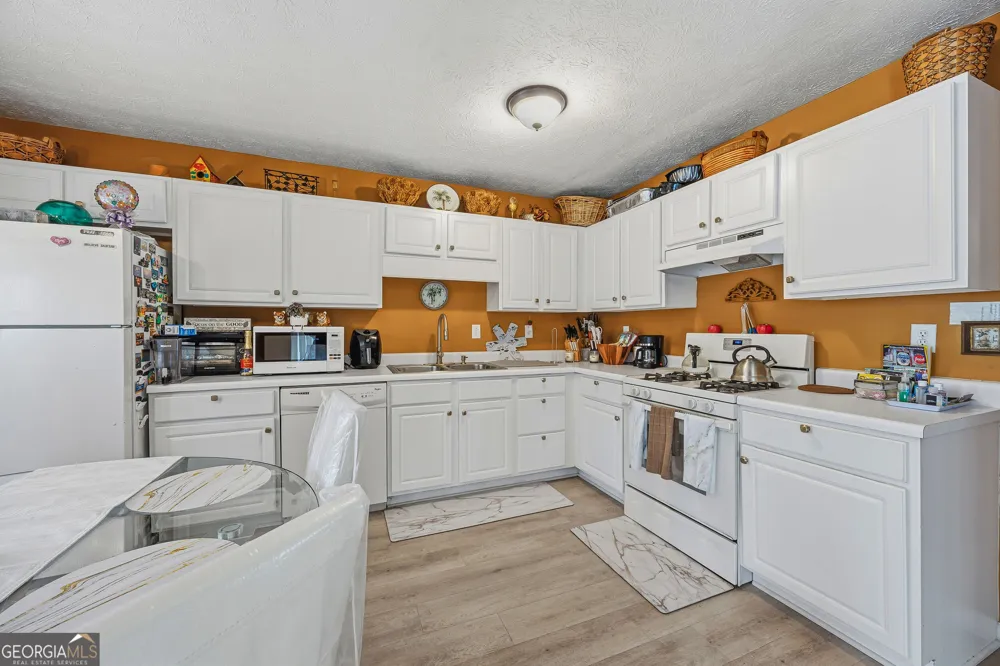 1835 Barrington Overlook Marietta, GA 30066