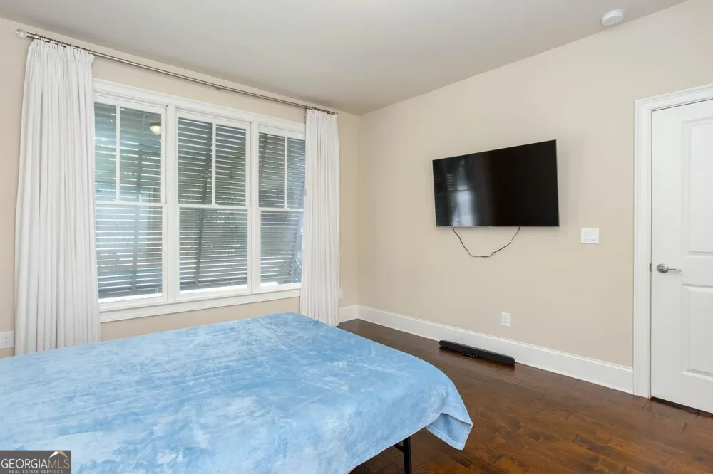 100 Batten Board WAY Woodstock, GA 30189