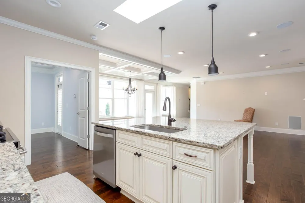 100 Batten Board WAY Woodstock, GA 30189