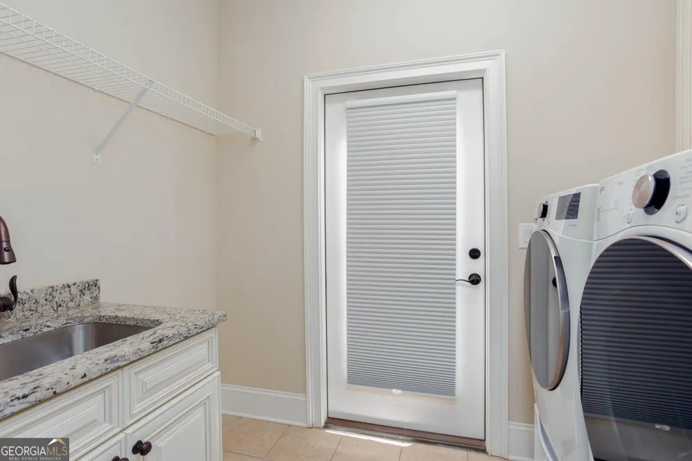 100 Batten Board WAY Woodstock, GA 30189