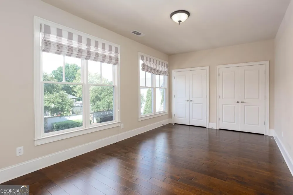 100 Batten Board WAY Woodstock, GA 30189