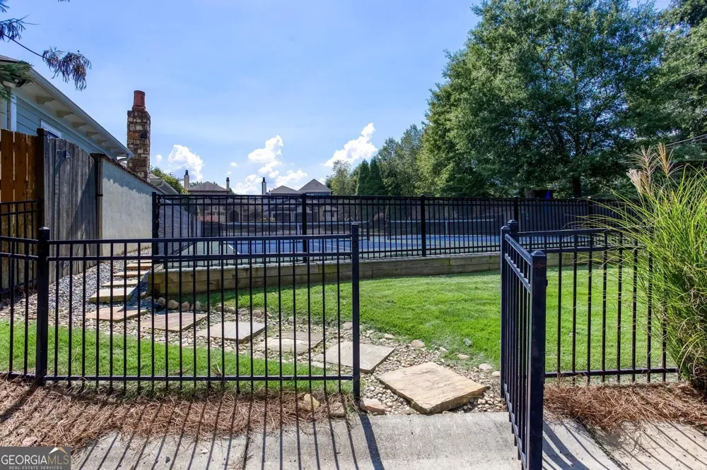 100 Batten Board WAY Woodstock, GA 30189