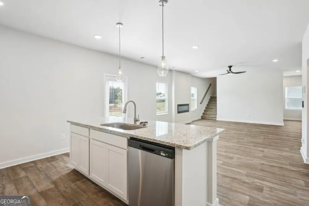 805 Crover CT Fairburn, GA 30213