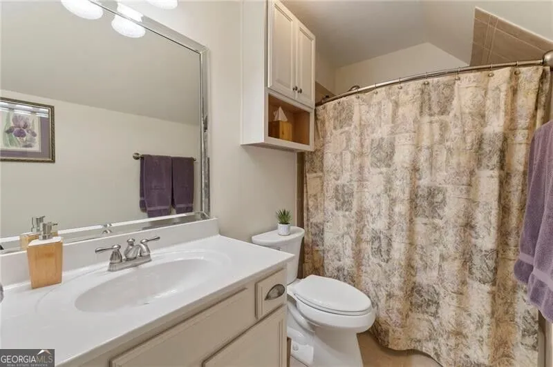 195 Fredericks CV Dawsonville, GA 30534