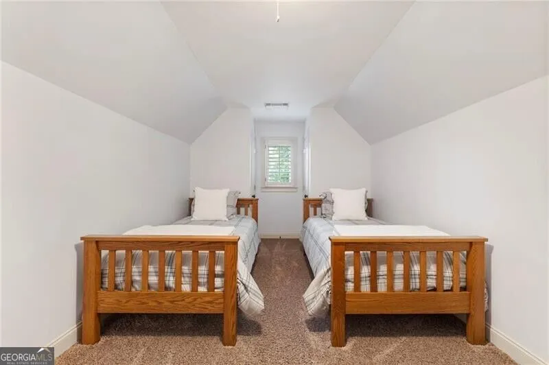 195 Fredericks CV Dawsonville, GA 30534