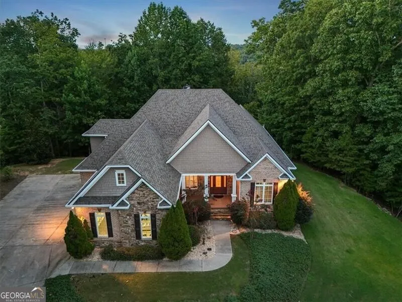 195 Fredericks CV Dawsonville, GA 30534