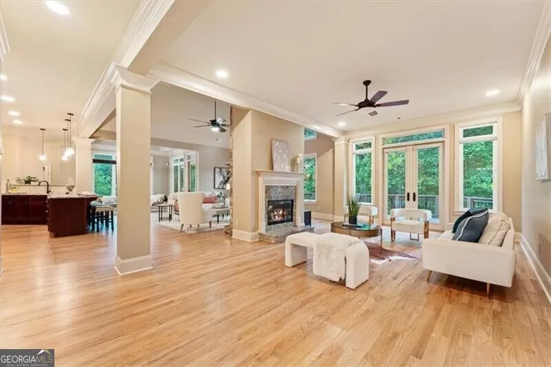 195 Fredericks CV Dawsonville, GA 30534