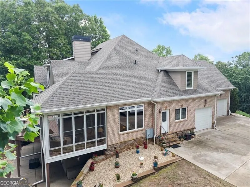 195 Fredericks CV Dawsonville, GA 30534
