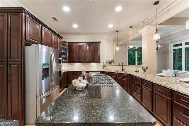 195 Fredericks CV Dawsonville, GA 30534