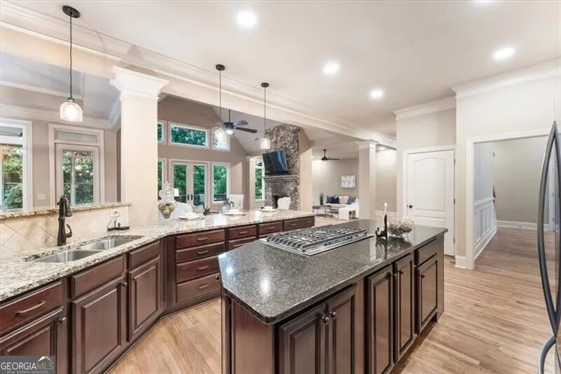195 Fredericks CV Dawsonville, GA 30534
