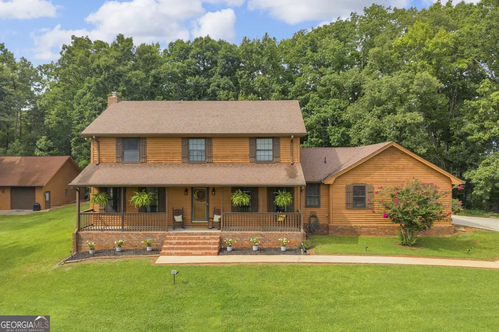 113 Cherokee Hills LN Toccoa, GA 30577