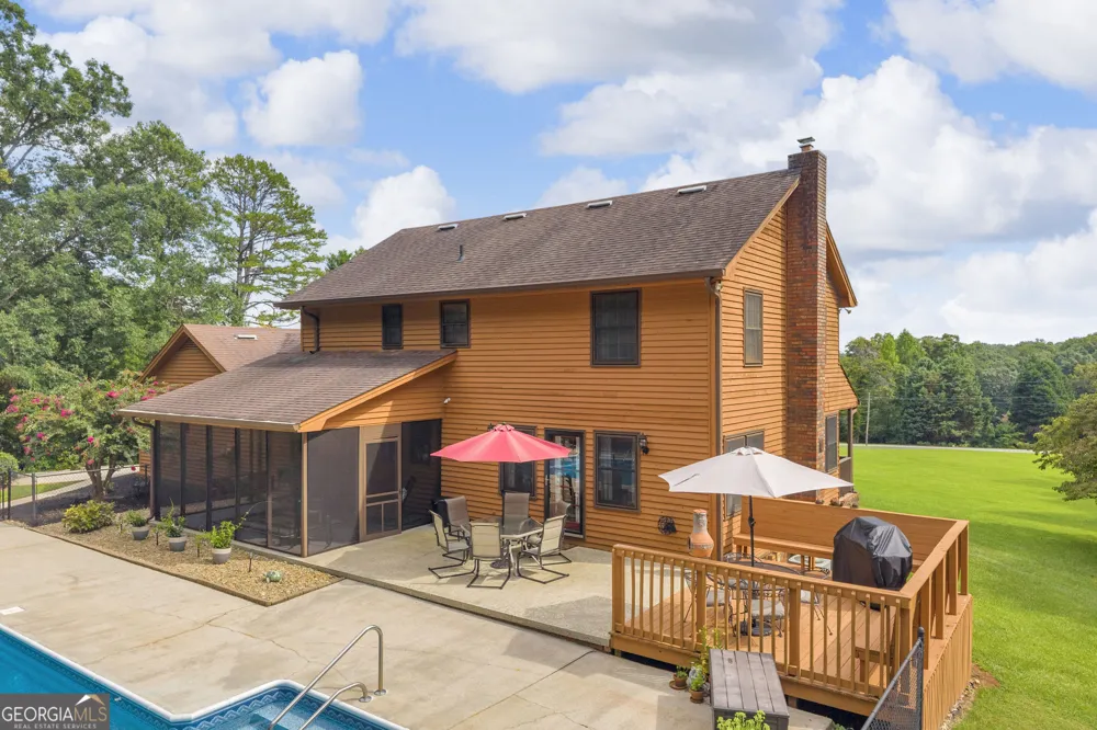 113 Cherokee Hills LN Toccoa, GA 30577