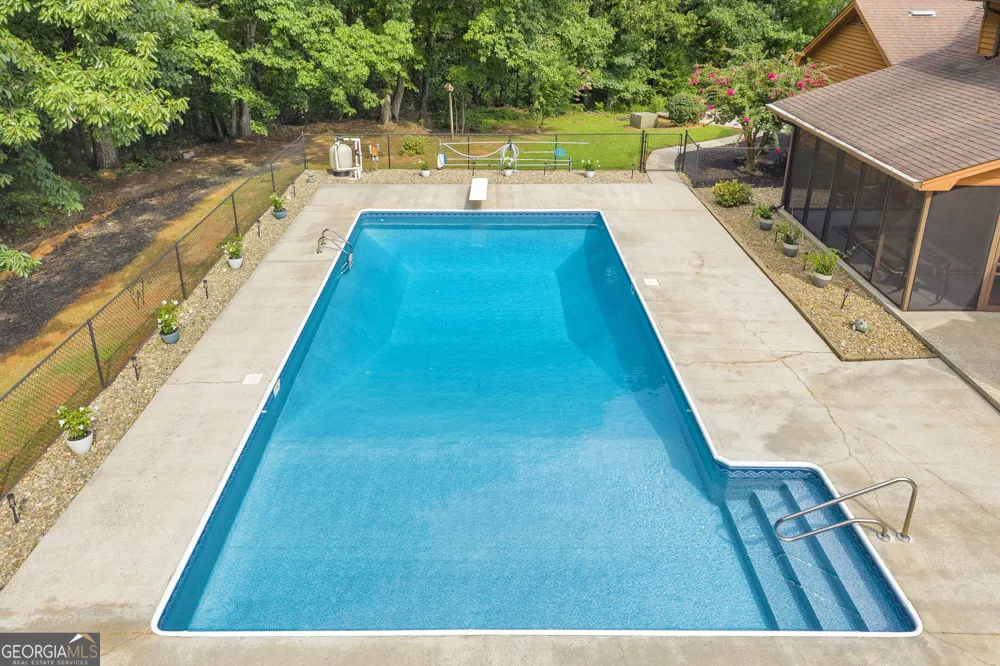 113 Cherokee Hills LN Toccoa, GA 30577