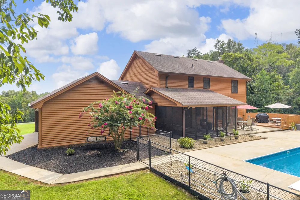 113 Cherokee Hills LN Toccoa, GA 30577