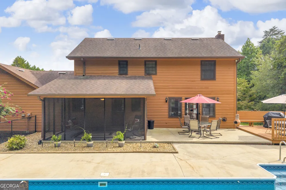 113 Cherokee Hills LN Toccoa, GA 30577