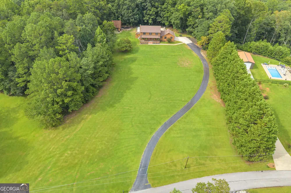 113 Cherokee Hills LN Toccoa, GA 30577