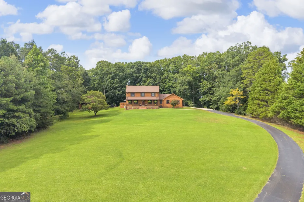 113 Cherokee Hills LN Toccoa, GA 30577