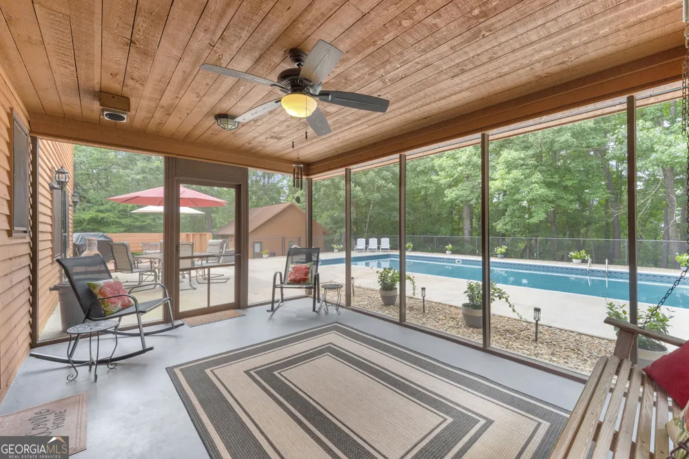 113 Cherokee Hills LN Toccoa, GA 30577