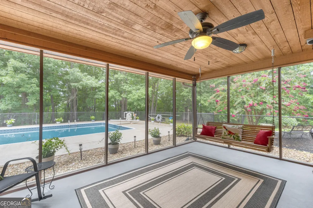 113 Cherokee Hills LN Toccoa, GA 30577