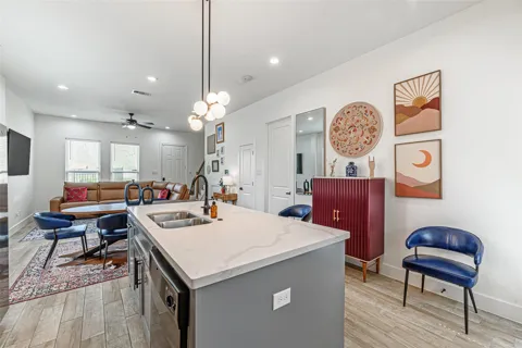1273 Dewalt Street