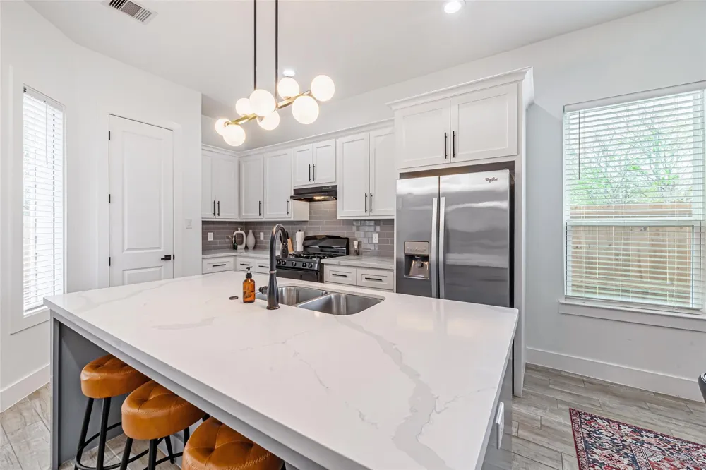 1273 Dewalt Street Houston, TX 77088