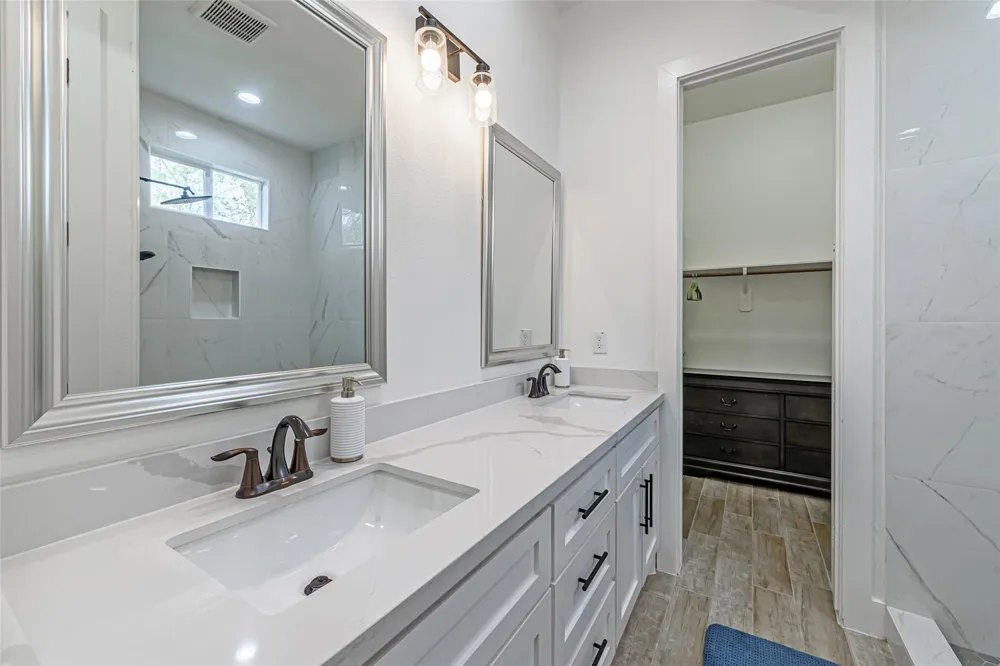 1273 Dewalt Street Houston, TX 77088