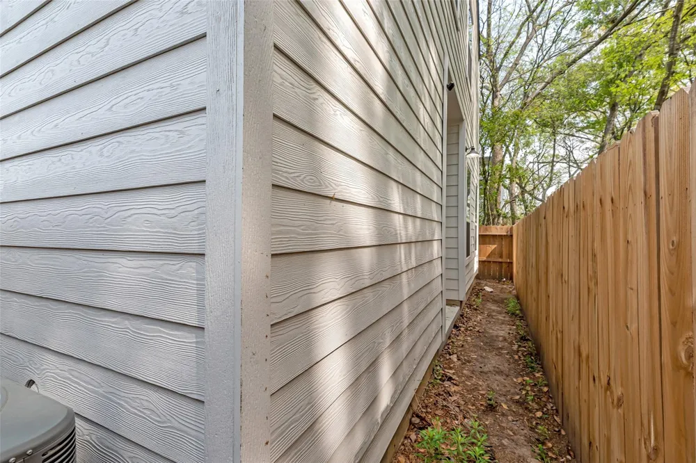1273 Dewalt Street Houston, TX 77088