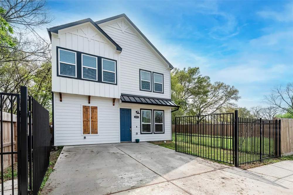 1273 Dewalt Street Houston, TX 77088