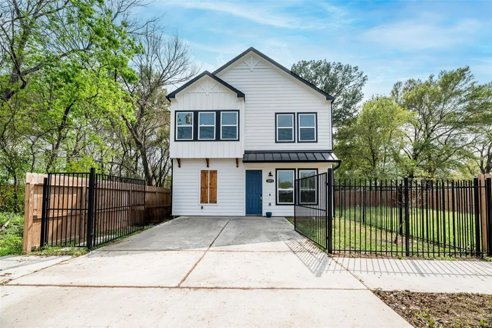 1273 Dewalt Street Houston, TX 77088
